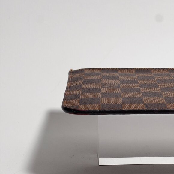 Louis Vuitton Neverfull Pochette Pouch Damier Ebene Cherry Interior - Picture 4 of 9